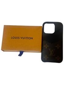 Louis Vuitton iPhone15Proレザーケース M82887