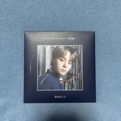 ONEUS ファヌン 希少 トレカ 缶バッチ HWANWOONG