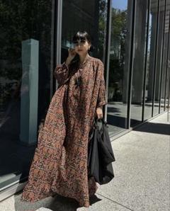 【美品】AMERI　ロングワンピース　花柄 Ameri VINTAGE（ロングワンピース/マキシワンピース）のフリマ