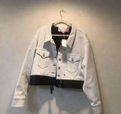 Alyx ホワイトジャケットのサムネイル