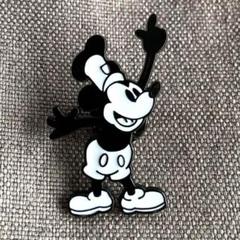 Disney - ○ディズニー レトロ ミッキー ミニー 缶バッジの通販