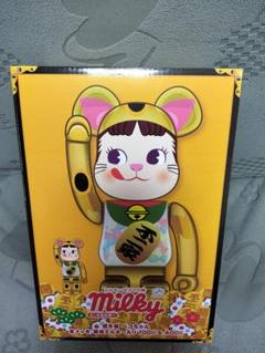 BE@RBRICK 招き猫　ペコちゃん　金メッキ　蓄光ミルキー入りのサムネイル