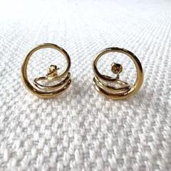 Charlotte Chesnais シャルロットシェネ ピアス ROUND