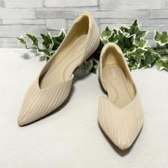 VIVAIA ビバイア Vカット ポインテッドトゥ フラットシューズ ベージュ VIVAIA ビバイア Vカット ポインテッドトゥ フラットシューズ