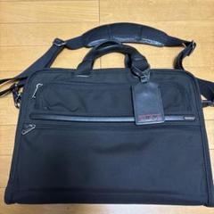 極美品 トゥミ ブリーフケース ビジネスバッグ 26111D4 ショルダー付き TUMI 美品 トゥミ 26111D4 ALPHA BRAVO スリム ラージスクリーン