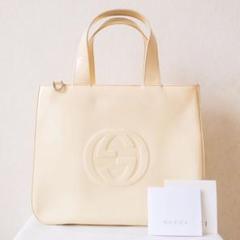 GUCCI ハンドバッグ ショルダーバッグ アイボリー パテント レディース