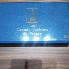 Les Grands Parfums de France 12本セットのサムネイル