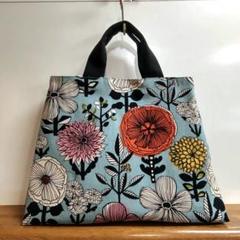 ハンドメイド　とびばこ型　トートバック　北欧調お花　くすみブルー