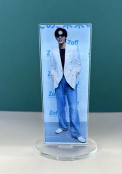 アクリルスタンド　目黒蓮　ST-037 Amazon.co.jp: Johnny&Associates. Snow Man 【 アクリル