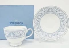 黒壺美品】ウェッジウッド☆ドルフィンホワイト☆ソースボート