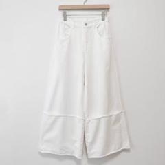 WONEM フラップヒュージワイドレッグジーンズ ゆったり　ロールアップ 白