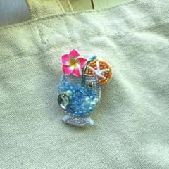 ビーズ刺繍ブローチ　ブルーハワイ　ハンドメイドブローチ