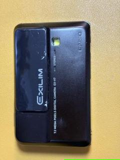 CASIO EXILIM EX-V7 デジタルカメラ　CCD 作例あり CASIO EXILIM EX-V7 デジタルカメラ CCD 作例あり - メルカリ