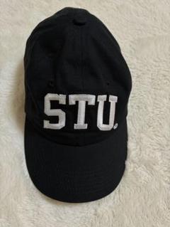 STUSSY ロゴキャップ