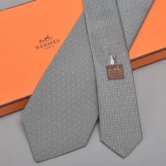 極美品◇エルメス Hロゴ ネクタイ ウエディング刺繍シルク シルバーグレー箱付 極美品◇エルメス Hロゴ ネクタイ ウエディング刺繍シルク