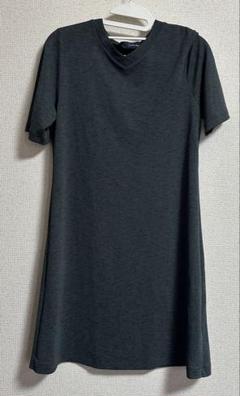 深緑　膝丈ワンピース　透け感　カジュアル　シンプル　グリーン