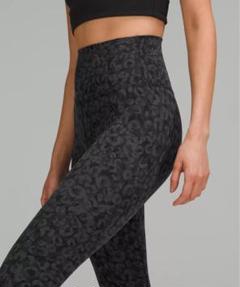 Lululemon レギンス　新品未使用　S Ribbed Contoured High-Rise Tight 28