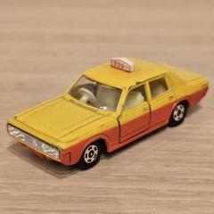 【激レア・エラー】 トミカ　日本製　ニュークラウン ⭐️エラー品⭐️ 絶版トミカ 日産 セレナ 初回限定 新車シール