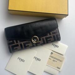 228 美品 FENDI フェンディ 2つ折り 長財布