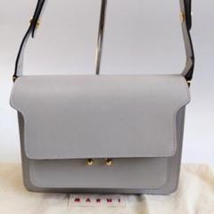 美品 MARNI マルニ トランク サフィアーノレザー ショルダーバッグ グレー