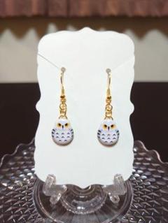 白いふくろうさんのイヤリング　ハンドメイド 白いふくろうさんのイヤリング ハンドメイド （白いふくろうさん