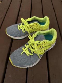 New Balance WRUSHBG ランニングシューズ 23cmのサムネイル