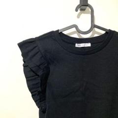 【ZARA】美品✨袖フリルが可愛い♡リブクロプトトップスのサムネイル