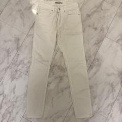 ZARA ザラ メンズ デニム パンツ　ホワイトのサムネイル