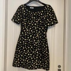 モスキーノMOSCHINO半袖ゆったりきちんとワンピース 黒#40 モスキーノ 半袖ゆったりきちんとワンピース 黒 #40 MOSCHINO