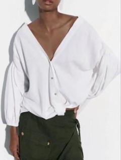 【新品タグ付き】ZARA ノットリネンブレンドシャツ XS ホワイトのサムネイル