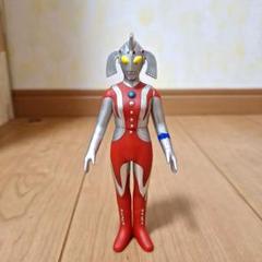 ウルトラマンエース　ウルトラの母　ソフビ　 2体セット ウルトラマンエース ウルトラの母 ソフビ 2体セット - メルカリ