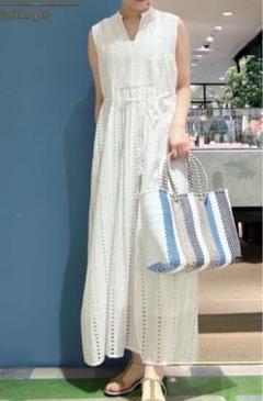 ヌキテパ♡ロングワンピース　刺繍　ストライプ　ベルト　マキシ丈 美品♡マキシ丈】ヌキテパ ベルトリボン刺繍ワンピース 前開き