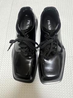 【期間限定価格】PRADA ブラッシドレザーダービージュース未使用に近い美品❗️ 期間限定価格】PRADA ブラッシドレザーダービージュース未使用に