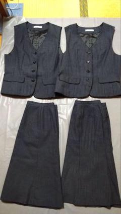 【オークション】事務服　ベスト（13号）、スカート（15号）各2枚組のサムネイル