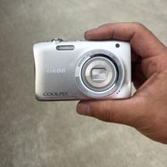 動作品 Nikon ニコン COOLPIX S2900 シルバー 希少 Amazon.com : Nikon digital camera COOLPIX S2900 (Silver