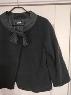 美品✦DKNY　ダナキャランニューヨーク　大人かわいい上品ケープコート　ブラック 美品✦DKNY ダナキャランニューヨーク 大人かわいい上品ケープ