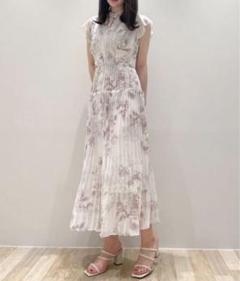 SNIDEL 極美品 プリントプリーツワンピース フラワー 0 - メルカリ