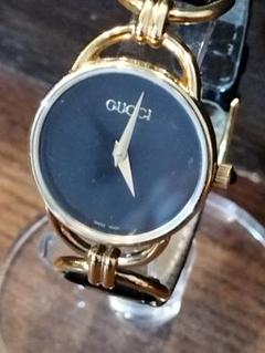 公式の店舗 GUCCI時計 6000.2.L 箱、ギャラ付 - メルカリ 時計