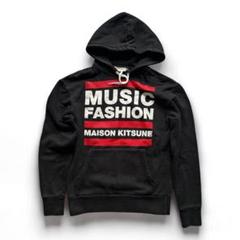 MAISON KITSUNE メゾンキツネ　プルオーバーフーディパーカー