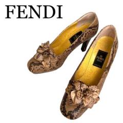 未使用】FENDI アンクルストラップ スタッズヒールサンダル 38 - メルカリ 未使用】FENDI アンクルストラップ スタッズヒールサンダル 38 - メルカリ