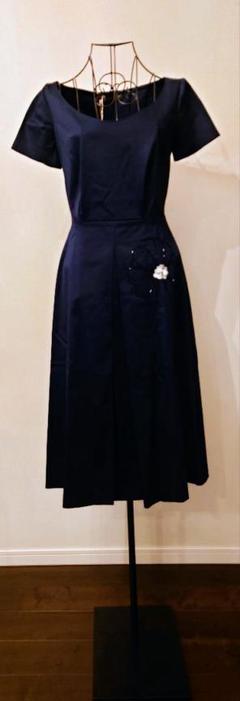 新品 アレッサンドロデラクア ワンピース 黒 セクシー系 スパンコール 新品 アレッサンドロデラクア ワンピース 黒 セクシー系