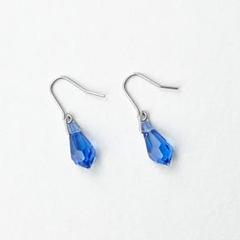しずくピアス 青 シンプルピアス 小粒 フックピアス