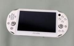 PS Vita本体【PCH-2000】＋メモリーカード【8GB】
