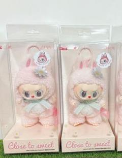 ク*ん様 【新品】LABUBU momokoko モココ　2体セット 2025年最新】MOKOKO labubuの人気アイテム - メルカリ