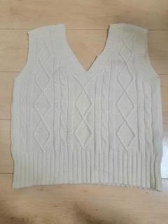 【美品】PEARLY GATES　ニットベスト　ケーブル編み　白　size5 セール】【PEARLY GATES】ストライプ Vネックニットベスト