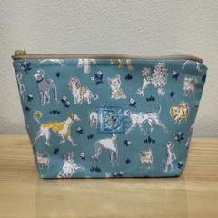 【ハンドメイド】犬柄の布製ポーチ・刺繍入