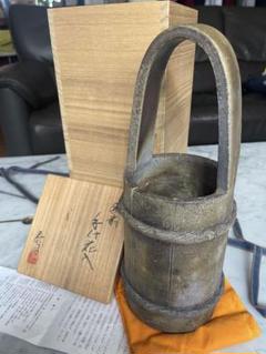 備前焼 花瓶 陶磁器「森泰司備前 手付花入」陶印共箱共布 PQPC 備前焼 花瓶 陶磁器「森泰司備前 手付花入」陶印共箱共布 PQPC