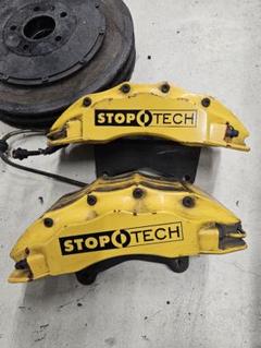 STOPTECH イエローブレーキキャリパー 6ポッド STOPTECH イエローブレーキキャリパー 6ポッド