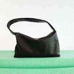 KEESE レザーショルダーバッグ ブラック Mサイズ レディース メンズ KEESE レザーショルダーバッグ ブラック Mサイズ レディース