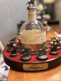 P10310 未開栓! Blanton's ブラントン ウイスキー 馬 箱付き ネットで注文 P10310 箱付き 馬 ウイスキー ブラントン